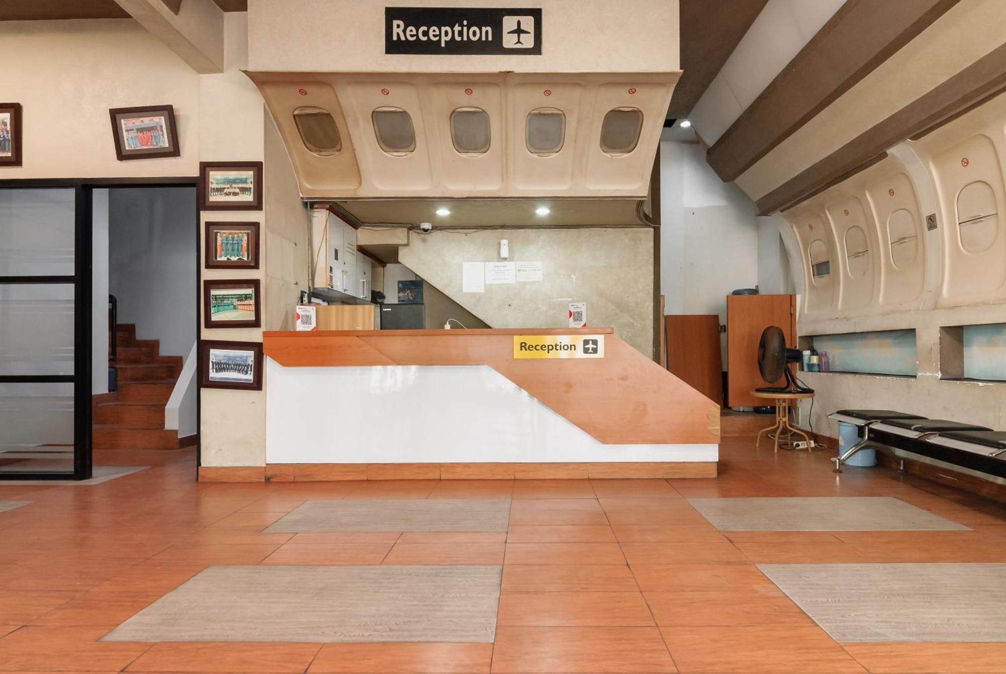 Hotel Reddoorz Near Mandaya Royal Hospital Puri Tangerang Exteriér fotografie
